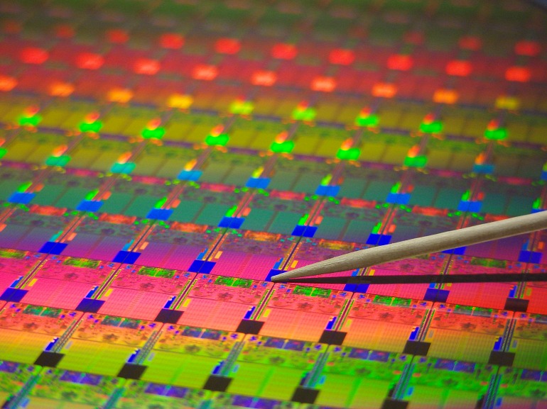 Se confirma que los Intel i9-9900K y i7-9700K estarán soldados Se confirma que los Intel i9-9900K y i7-9700K estarán soldados