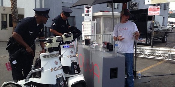 La policía intentó cerrar el stand de Ouya frente al E3 La policía intentó cerrar el stand de Ouya frente al E3