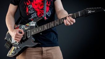 CD Projekt muestra la guitarra de Johnny Silverhand en Cyberpunk 2077